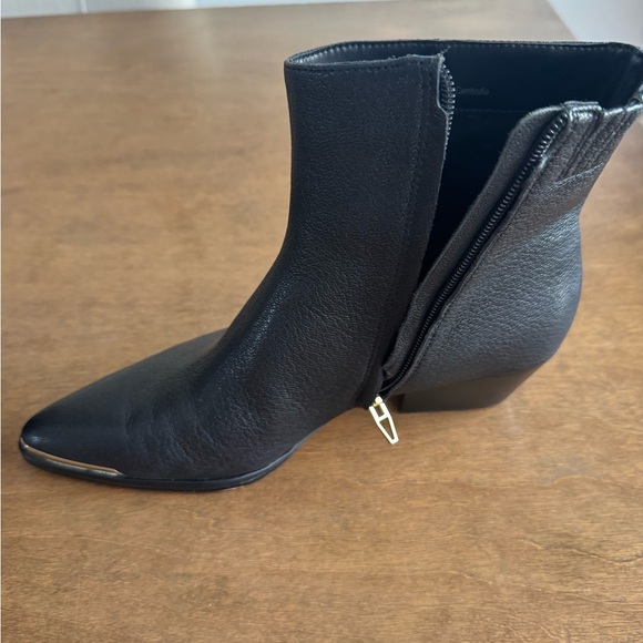 Dolce Vita Black Leather Pointed Toe Heeled Boots with Gold Trim - Picture 12 of 12